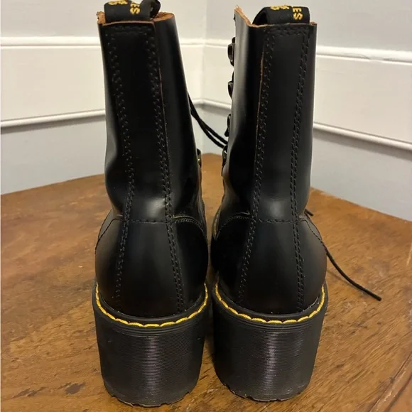 Dr. Martens Black Leather Boots Leona - Picture 4 of 8